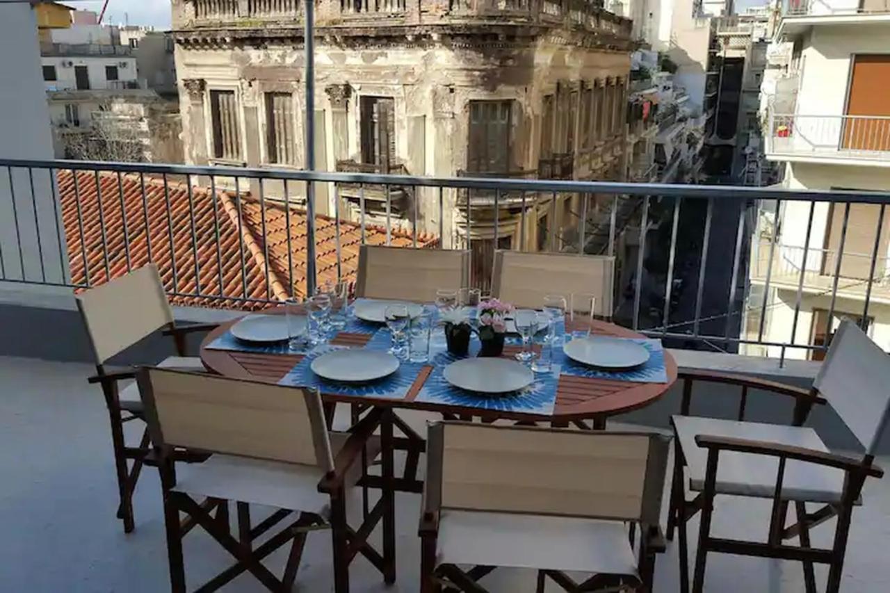 2Bdr Boutique Full Apt In Plaka Atene Esterno foto